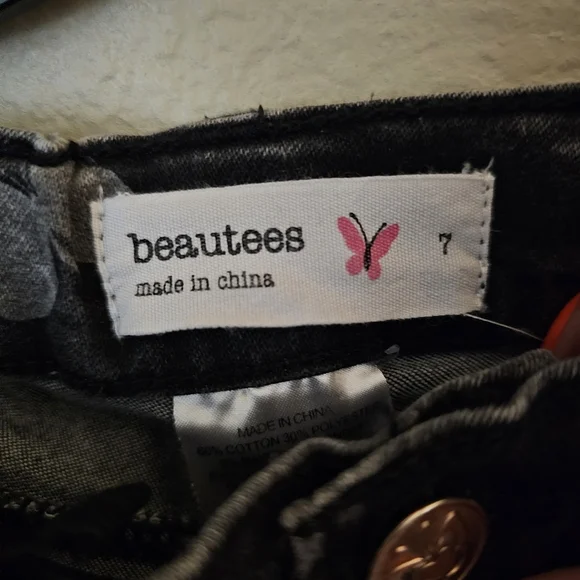 Beautees Black and Gray Stylish Butterfly Jeans - Picture 3 of 6